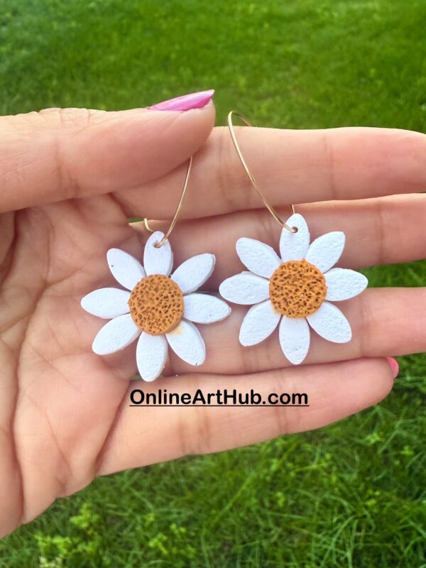 Polymer Clay white Daisy hoop earrings - Image 3